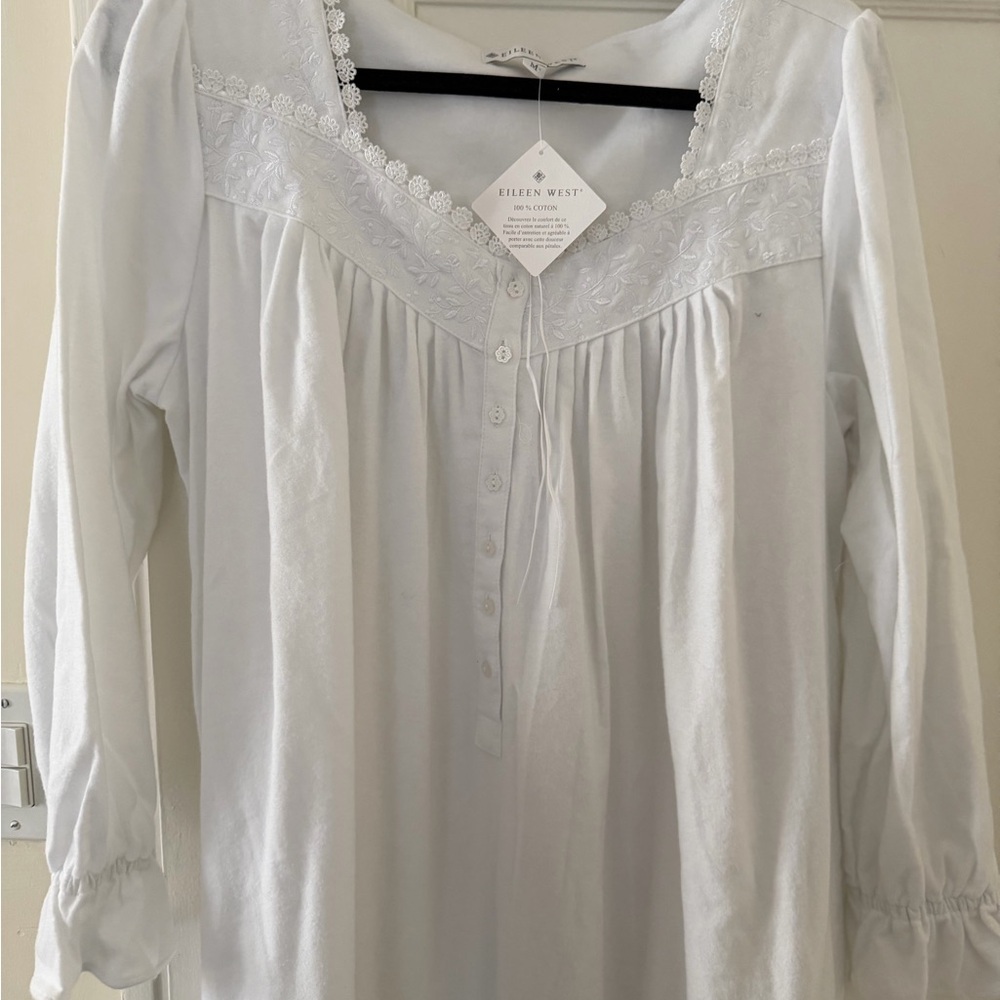 White Nightgown NWT - Picture 5 of 5